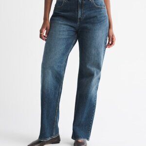 Abercrombie & Fitch Curve Love High Rise 90s Relaxed Jean